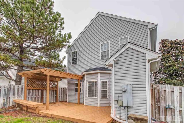 121 Danesway Drive, Holly Springs, NC 27540