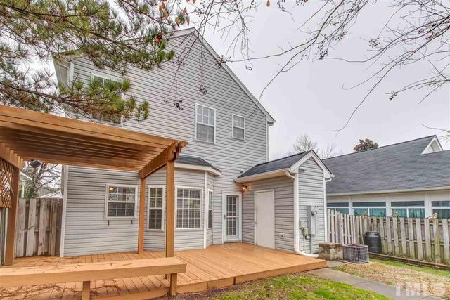 121 Danesway Drive, Holly Springs, NC 27540