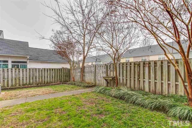 121 Danesway Drive, Holly Springs, NC 27540