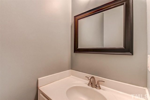 121 Danesway Drive, Holly Springs, NC 27540