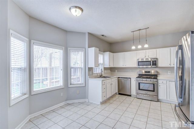121 Danesway Drive, Holly Springs, NC 27540