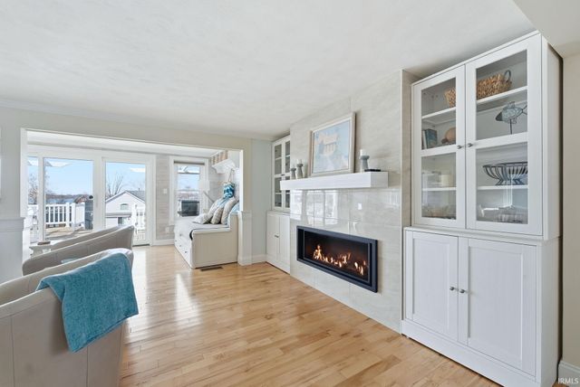 11889 N Forest Drive, Syracuse, IN 46567