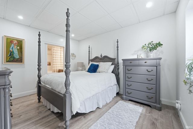 11889 N Forest Drive, Syracuse, IN 46567