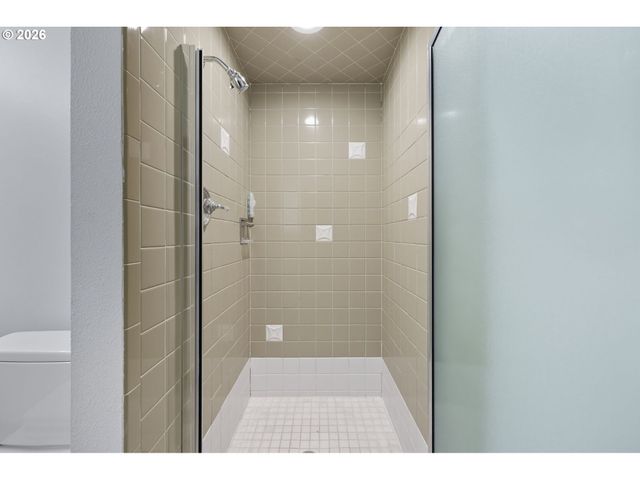 13525 Sw Fircrest Ct, Beaverton, OR 97008
