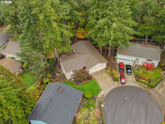 13525 Sw Fircrest Ct, Beaverton, OR 97008