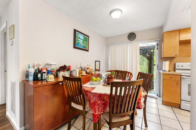 1675 E Breezy Lane, West Palm Beach, FL 33417