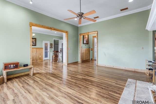 17202 La Hwy 930, Prairieville, LA 70769