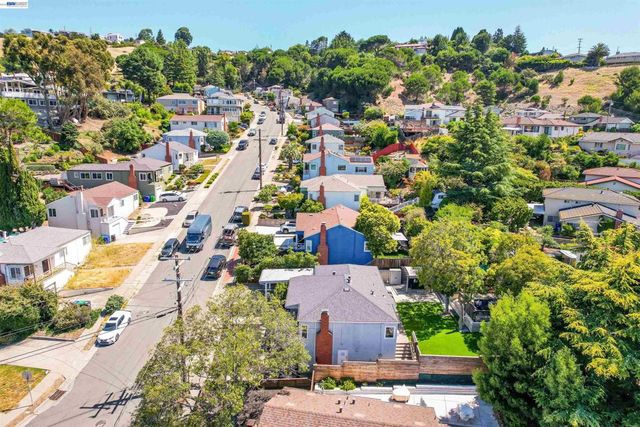 2120 Strang Ave, Castro Valley, CA 94578