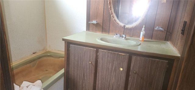 201 Douthett Dr, Jamestown, PA 16134