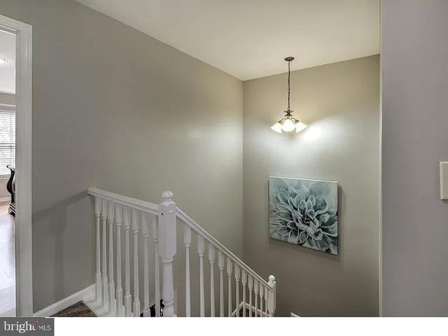 216 E WAVERLY CT, Robbinsville, NJ 08691
