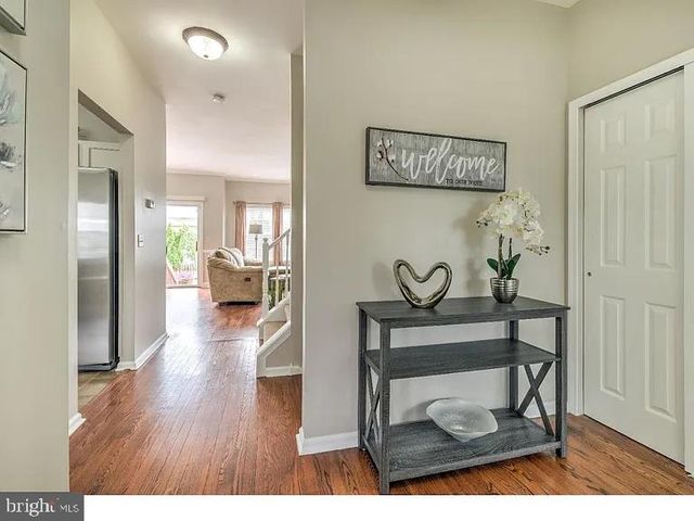 216 E WAVERLY CT, Robbinsville, NJ 08691