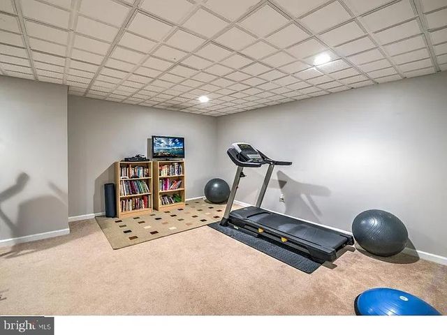 216 E WAVERLY CT, Robbinsville, NJ 08691