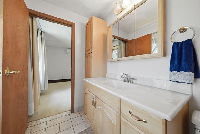 34 Cornell Rd, Danvers, MA 01923