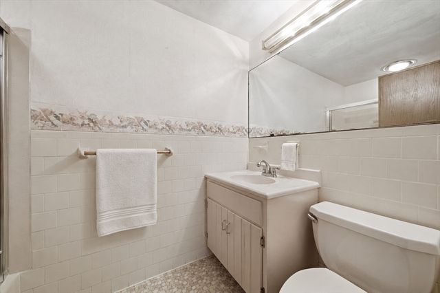 34 Cornell Rd, Danvers, MA 01923