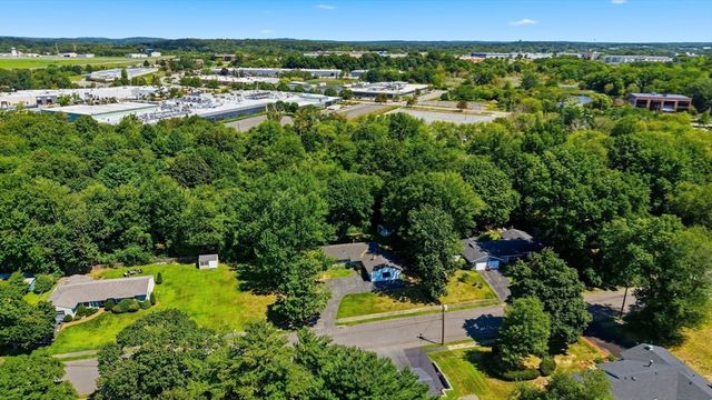 34 Cornell Rd, Danvers, MA 01923