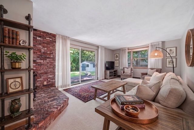 34 Cornell Rd, Danvers, MA 01923