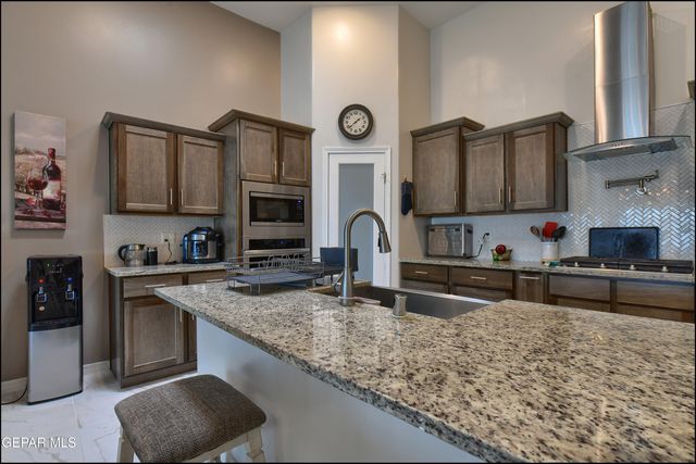2383 Enchanted Nook Drive, El Paso, TX 79911