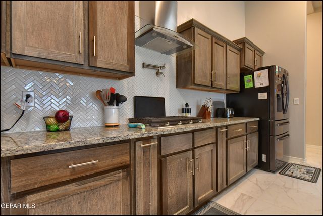 2383 Enchanted Nook Drive, El Paso, TX 79911