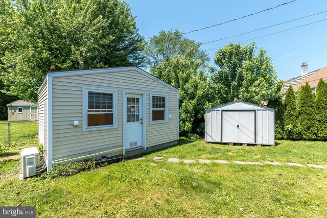 1036 NASH AVE, Lansdale, PA 19446