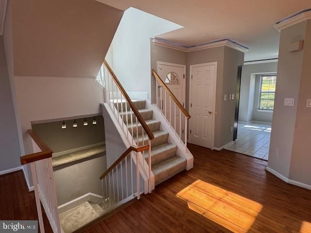 15661 MONTVIEW DR, Dumfries, VA 22025