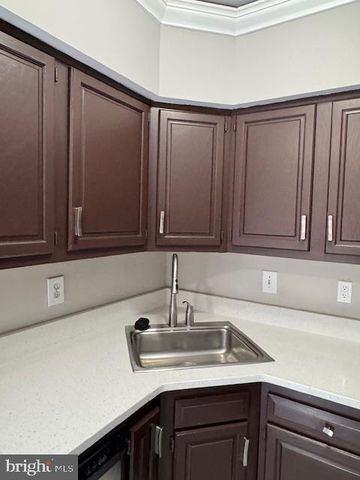 15661 MONTVIEW DR, Dumfries, VA 22025