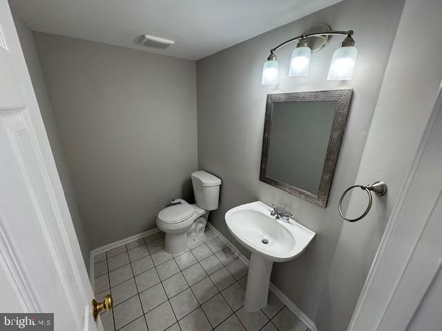 15661 MONTVIEW DR, Dumfries, VA 22025