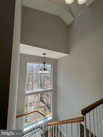 15661 MONTVIEW DR, Dumfries, VA 22025