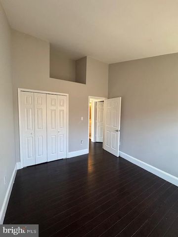 15661 MONTVIEW DR, Dumfries, VA 22025