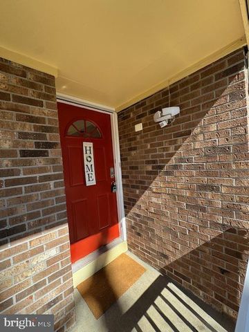 15661 MONTVIEW DR, Dumfries, VA 22025