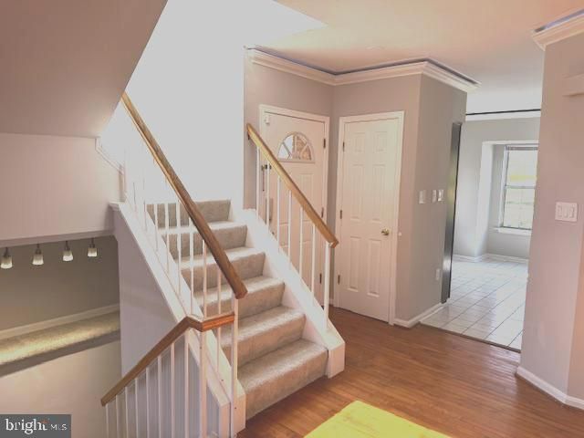 15661 MONTVIEW DR, Dumfries, VA 22025