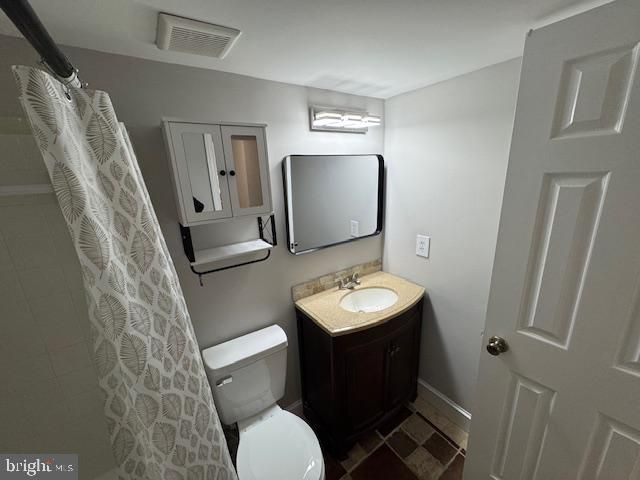 15661 MONTVIEW DR, Dumfries, VA 22025