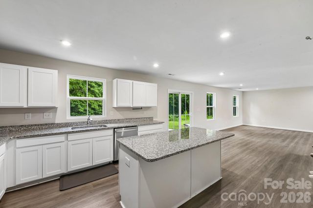 6931 Ludell Lane, Charlotte, NC 28215