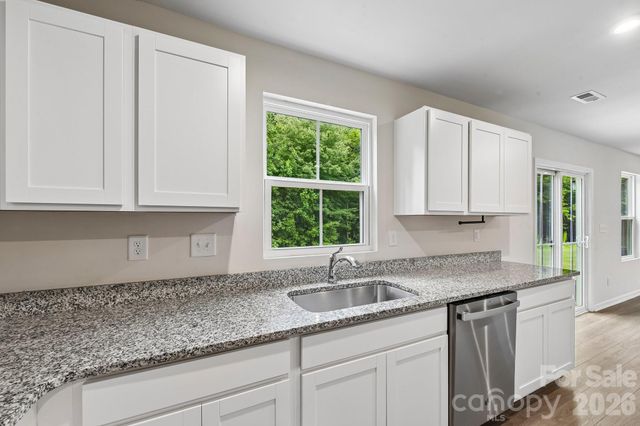 6931 Ludell Lane, Charlotte, NC 28215