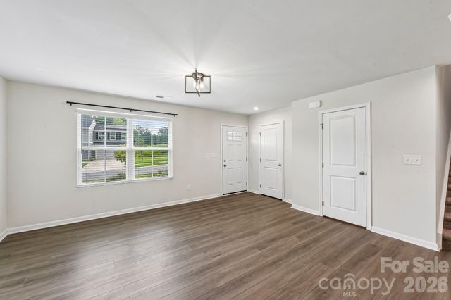 6931 Ludell Lane, Charlotte, NC 28215