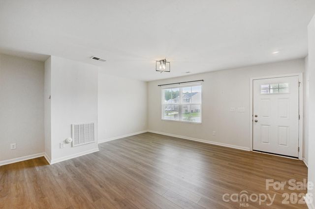 6931 Ludell Lane, Charlotte, NC 28215