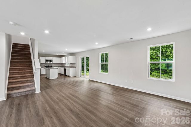 6931 Ludell Lane, Charlotte, NC 28215