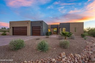 8786 E Placita Rio De Vidrio, Tucson, AZ 85749