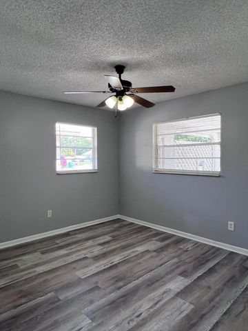 2467 Mercury Drive, Cocoa, FL 32926