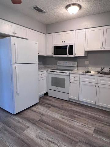 2467 Mercury Drive, Cocoa, FL 32926