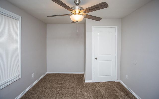 755 W Knox Street, Slaton, TX 79364