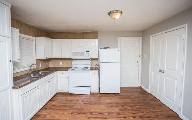 755 W Knox Street, Slaton, TX 79364