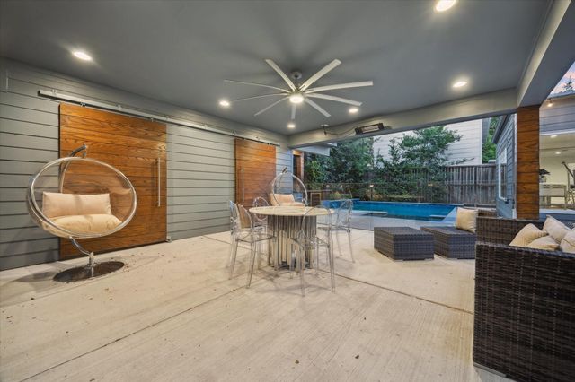 2420 Locke Lane, Houston, TX 77019