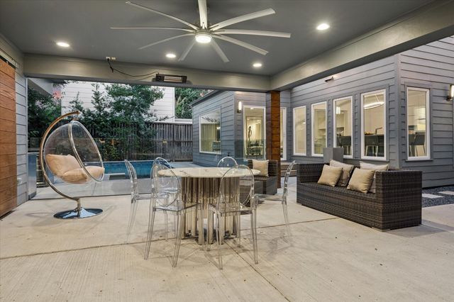 2420 Locke Lane, Houston, TX 77019