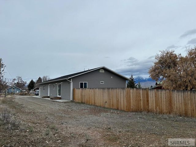 1104 Taft Avenue, Salmon, ID 83467