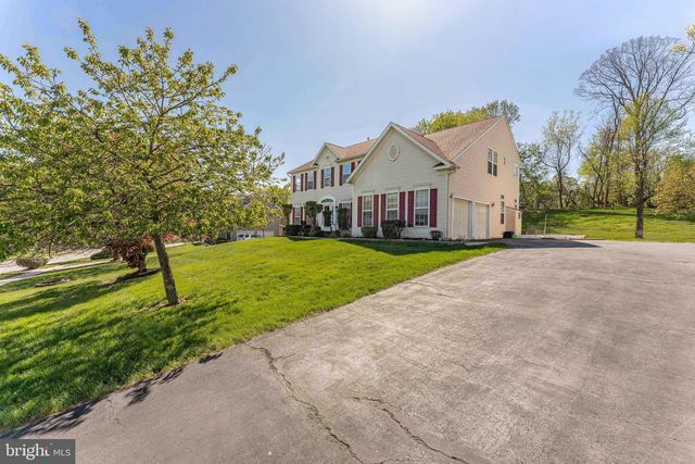205 SUSSEX RD, West Chester, PA 19380