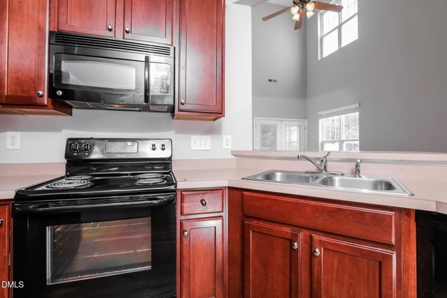 3213 Whispernut Lane, Zebulon, NC 27597