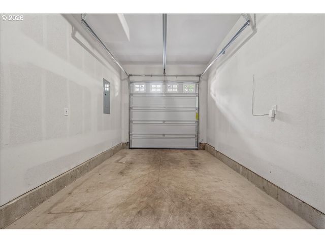 1512 Se 117TH Ave, Portland, OR 97216