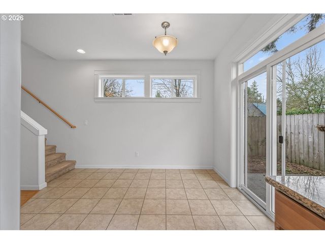 1512 Se 117TH Ave, Portland, OR 97216