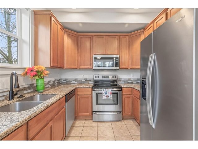 1512 Se 117TH Ave, Portland, OR 97216