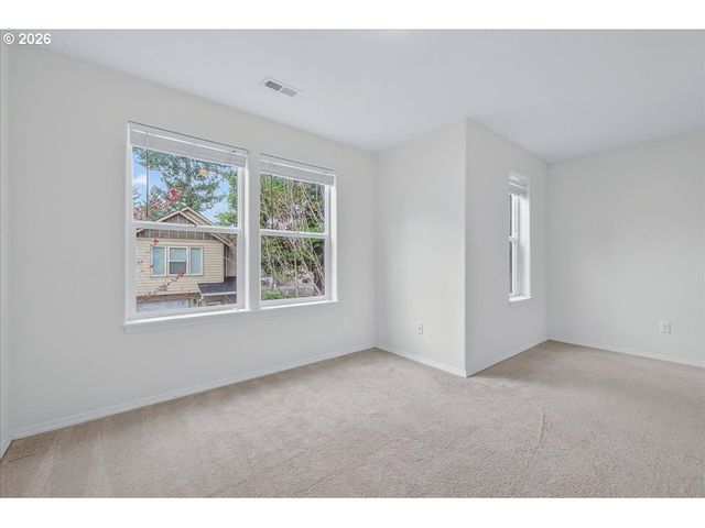 1512 Se 117TH Ave, Portland, OR 97216